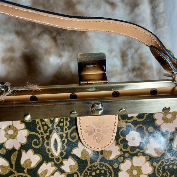 Patricia Nash Italian leather, Folklore collection handbag - Picture 3 of 8